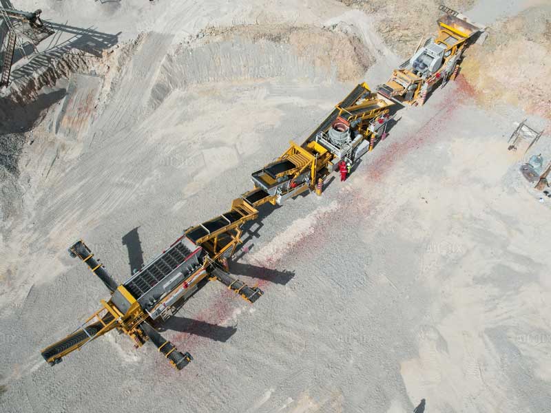 Combined mobile crushing plants AIMIX